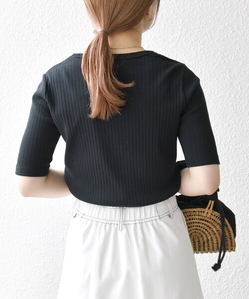 SHIPS any（シップス エニィ）の「SHIPS any:〈洗濯機可能〉テレコ リブ ハーフスリーブ TEE（Tシャツ/カットソー・レディース・ライトイエロー/ホワイト/その他/イエロー/ブラック/ブルー/ブラウン/ロイヤルブルー・ONE SIZE）」の13枚目の写真