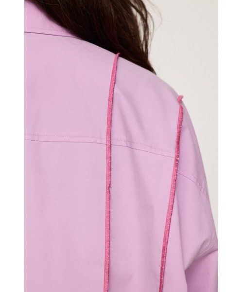 SLY(スライ)の「CROPPED OVER LOCK UP SH クロップド丈 オーバーサイズ ロックアップ シャツ(シャツ/ブラウス・レディース・ライトブラック/ホワイト/ピンク・FREE)」の20枚目の写真