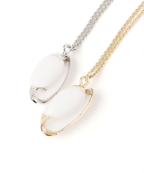 BAYFLOW（ベイフロー）の「シェル2連ネックレス（ネックレス・レディース・ライトグレー/イエロー・FREE）」の7枚目の写真