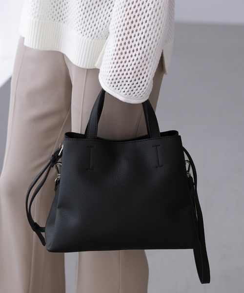 LAKOLE（ラコレ）の「2WAY横型トートバッグ / 190296（ショルダーバッグ・レディース・ライトブルー/ブラック/グレイッシュベージュ・FREE）」の2枚目の写真