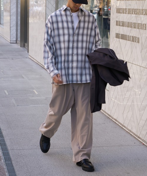 CIAOPANIC TYPY(チャオパニックティピー)の「オンブレチェックオーバーサイズレギュラーカラーシャツ(シャツ/ブラウス・メンズ・ホワイト/ブラック/イエロー/ブルー・M/L)」の10枚目の写真