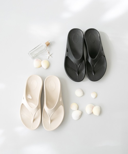 welleg（ウェレッグ）の「EVA トングサンダル（サンダル・レディース・アイボリー/ブラック/ライトグリーン/グレー・L/M）」の17枚目の写真