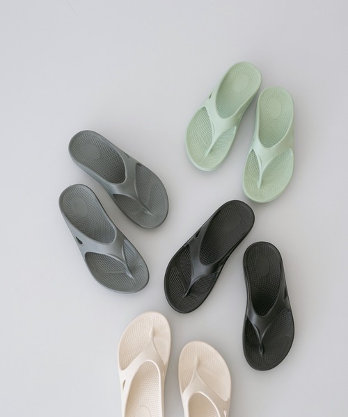 welleg（ウェレッグ）の「EVA トングサンダル（サンダル・レディース・アイボリー/ブラック/ライトグリーン/グレー・L/M）」の9枚目の写真