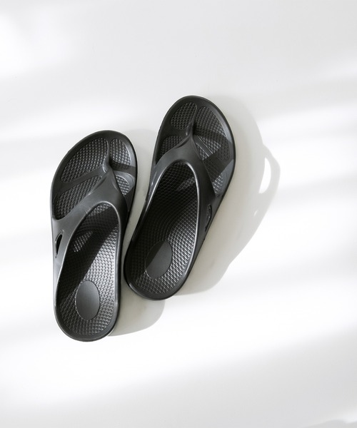 welleg（ウェレッグ）の「EVA トングサンダル（サンダル・レディース・アイボリー/ブラック/ライトグリーン/グレー・L/M）」の5枚目の写真