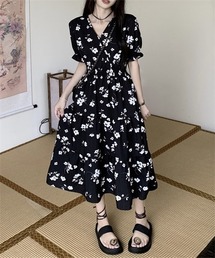 ウエストシャーリング ティアード花柄ワンピース