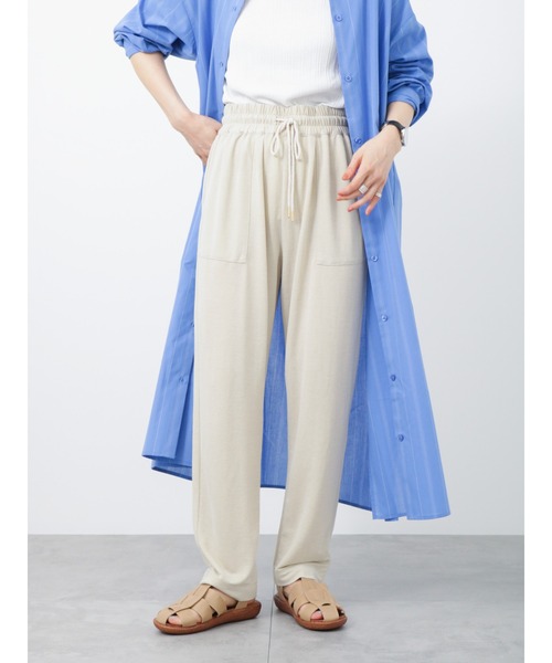 Samansa Mos2 blue（サマンサモスモスブルー）の「テーパードイージーパンツ（その他パンツ・レディース・チャコールグレー/ベージュ/グリーン/キナリ・ﾌﾘ-）」の3枚目の写真