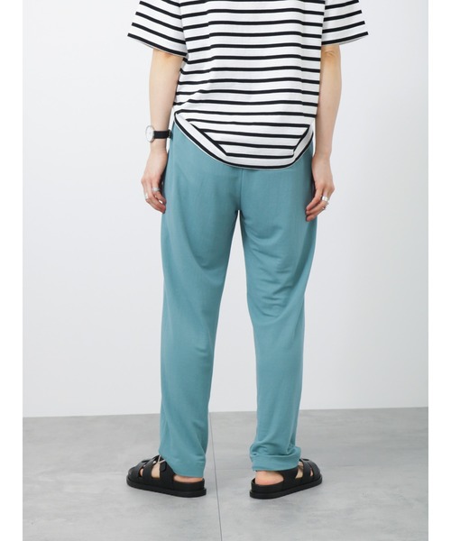 Samansa Mos2 blue（サマンサモスモスブルー）の「テーパードイージーパンツ（その他パンツ・レディース・チャコールグレー/ベージュ/グリーン/キナリ・ﾌﾘ-）」の11枚目の写真