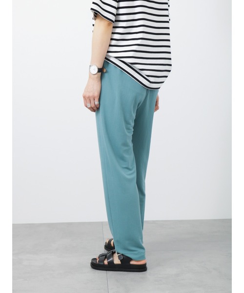 Samansa Mos2 blue（サマンサモスモスブルー）の「テーパードイージーパンツ（その他パンツ・レディース・チャコールグレー/ベージュ/グリーン/キナリ・ﾌﾘ-）」の14枚目の写真