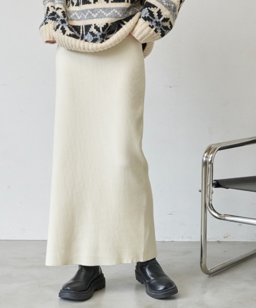 Auntie Rosa Holiday（アンティローザホリデー）の「リブニットナロースカート / サイズ展開あり（スカート・レディース・ミックスグレー/アイボリー/ブルー/オレンジ/ブラック/カーキ/チャコールグレー・MEDIUM/SMALL）」の2枚目の写真