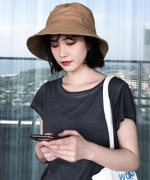 DAY CLOSET（デイ クローゼット）の「レディース ストラップ付バケットハット（ハット・レディース・ブラック/ホワイト/ベージュ/ネイビー/ブラウン・ONE SIZE）」の9枚目の写真