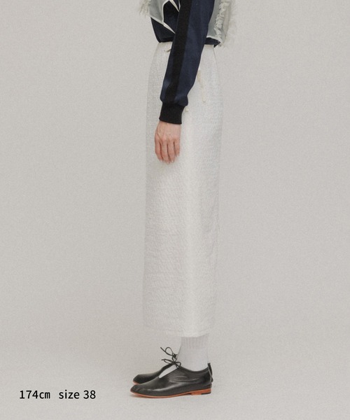 M TO R（ムウトアール）の「［SKIRT］MATELASSE JACQUARD SKIRT（スカート・レディース・ホワイト/ブラック・36/38）」の5枚目の写真