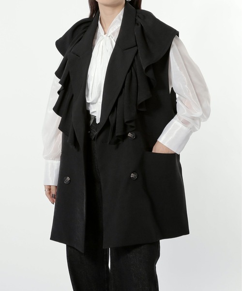Ellno de Mavie（エルノデメヴィ）の「3wayラッフルジレベスト