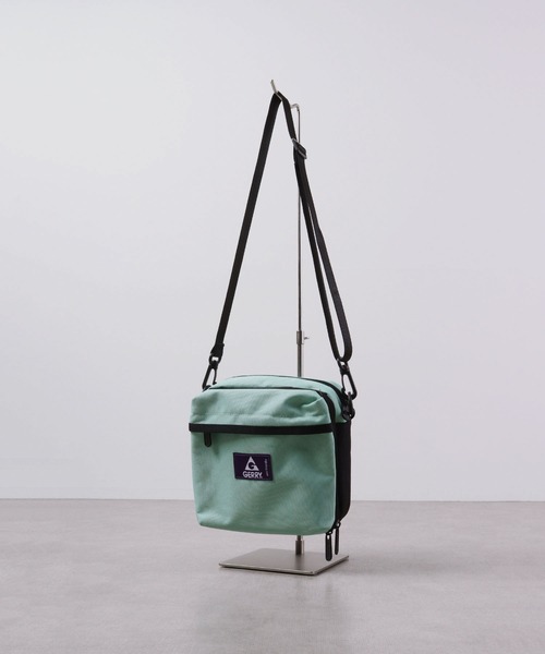 GERRY(ジェリー)の「GERRY はっ水加工 マルチ ショルダーバッグ スクエア ミニバッグ(ショルダーバッグ・メンズ・ブラック/マルチ/ブラウン/ピンク/ライトグリーン/ベージュ/チャコール/イエロー・FREE)」の10枚目の写真