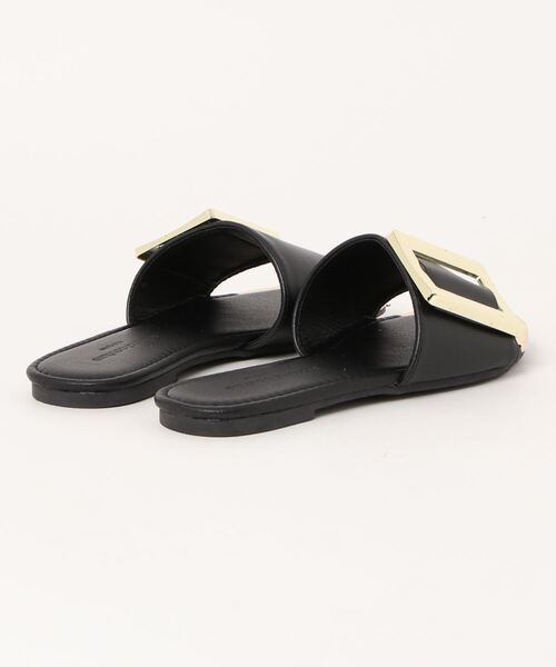 natural couture（ナチュラルクチュール）の「スクエア金具フラットサンダル（その他シューズ・レディース・キャメル/ブラック/ブルー・MEDIUM/LARGE）」の4枚目の写真