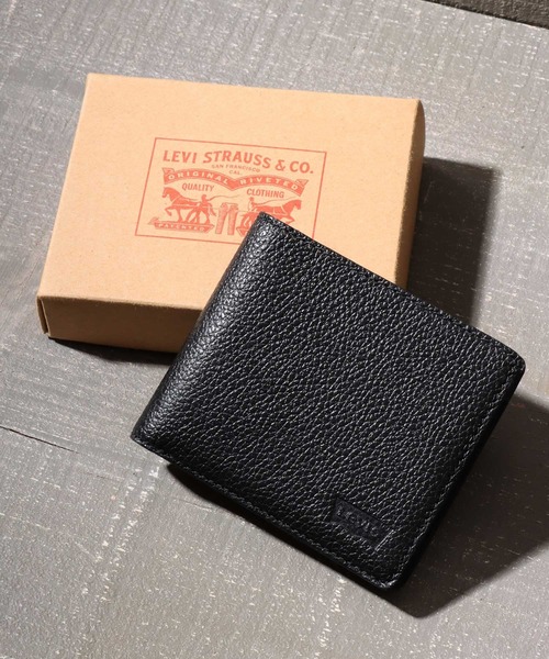 Levi's(リーバイス)の「Levi's/リーバイス 別注 ソフトシボ加工 リアルレザー 二つ折りウォレット 本革 箱付き(財布・メンズ・ベージュ/ダークブラウン/ブラック/ブラウン系その他/ブラック系その他/ブラック系その他2/ブラウン系その他2/ブラウン系その他3・FREE)」の2枚目の写真