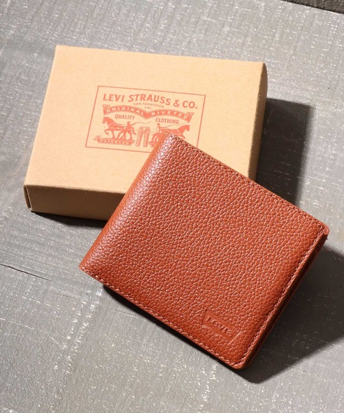 Levi's(リーバイス)の「Levi's/リーバイス 別注 ソフトシボ加工 リアルレザー 二つ折りウォレット 本革 箱付き(財布・メンズ・ベージュ/ダークブラウン/ブラック/ブラウン系その他/ブラック系その他/ブラック系その他2/ブラウン系その他2/ブラウン系その他3・FREE)」の5枚目の写真