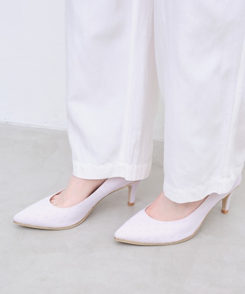 Launa lea（ラウナレア）の「【定番人気】[Launa lea rich]ゴールドラインパンプス(80001E)（パンプス・レディース・ゴールド/ピンク系その他/ブラック系その他/シルバー/ピンク/ライトブルー/ブルー系その他/ベビーピンク/グレイッシュブルー/グレー系その他/ピンク系その他2/ミント/ラベンダー・24.5㎝/24.0cm/23.5cm/23.0cm/22.5cm/22.0cm/25.5cm/25.0cm/21.5㎝/21.5cm/24.5cm）」の8枚目の写真