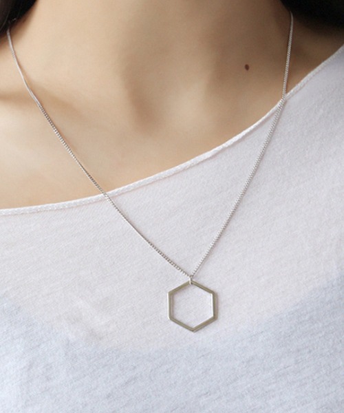 Starting Over（スターティングオーバー）の「シルバー925 ユニセックス デザインネックレス/レディース メンズ（ネックレス・メンズ・ゴールド系5/ゴールド系7/ゴールド系8/その他3/その他5/シルバー系その他3/シルバー系その他5/ゴールド系4/その他8/その他10/その他13/その他22/その他31/ゴールド系その他3/ゴールド系/その他/その他15/その他27/その他29/ゴールド系その他5/ゴールド系その他7/ゴールド系1/ゴールド系3/その他4/その他7/その他9/その他20/その他21/その他30/ゴールド系その他6/その他28/その他6/シルバー系7/シルバー/ゴールド系9/シルバー系8/その他16/シルバー系5/ゴールド系その他2/その他17/ゴールド系その他/その他11/その他33/シルバー系6/その他14/その他2/シルバー系その他4/ゴールド系6/ゴールド系2/シルバー系その他2/シルバー系その他/その他24/その他25/シルバー系2/シルバー系1/その他26/シルバー系4/その他32/ゴールド/その他23/その他18/シルバー系/シルバー系その他6/その他19/ゴールド系その他4/シルバー系3/その他12/シルバー系その他7・FREE）」の17枚目の写真