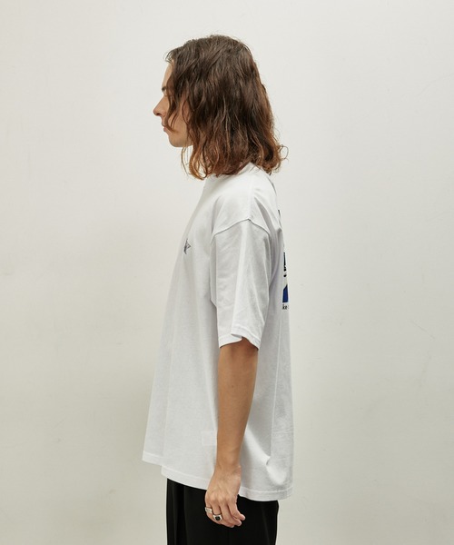 JUNRED(ジュンレッド)の「シティポップバックプリントTシャツ(Tシャツ/カットソー・メンズ・ピンク/チャコールグレー/ホワイト・L/LL/M)」の16枚目の写真