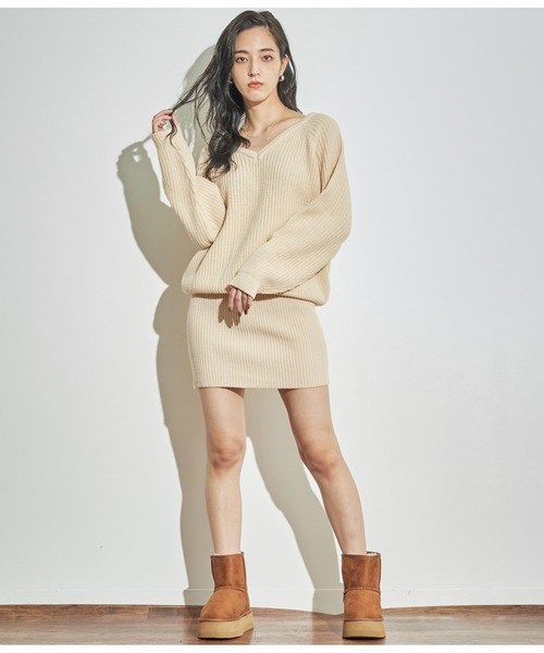 ANAP（アナップ）の「バックスピンドルニットワンピース（ワンピース・レディース・グレー/アイボリー/スミクロ・FREE）」の7枚目の写真