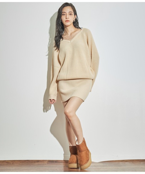 ANAP（アナップ）の「バックスピンドルニットワンピース（ワンピース・レディース・グレー/アイボリー/スミクロ・FREE）」の8枚目の写真