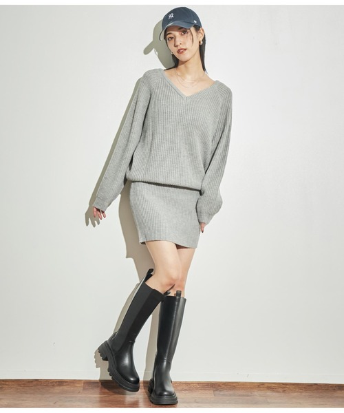 ANAP（アナップ）の「バックスピンドルニットワンピース（ワンピース・レディース・グレー/アイボリー/スミクロ・FREE）」の17枚目の写真