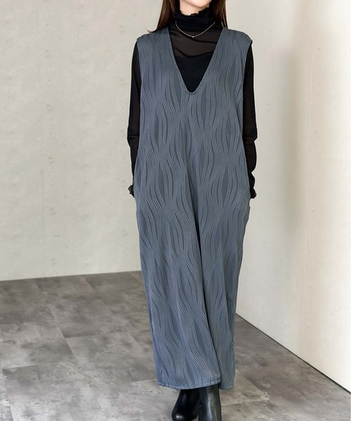 Per sist ence(パーシエンス)の「シアーメローハイネックトップス(Tシャツ/カットソー・レディース・ブラウン/アイボリー/ブラック/グレー・FREE)」の6枚目の写真