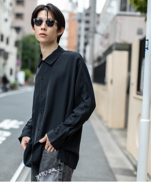 En serio TOKYO（エンソリオトーキョー）の「ドルマンスリーブ トロミオーバーシャツ（シャツ/ブラウス・メンズ・ホワイト/チャコールグレー/ブラック・L/M）」の15枚目の写真