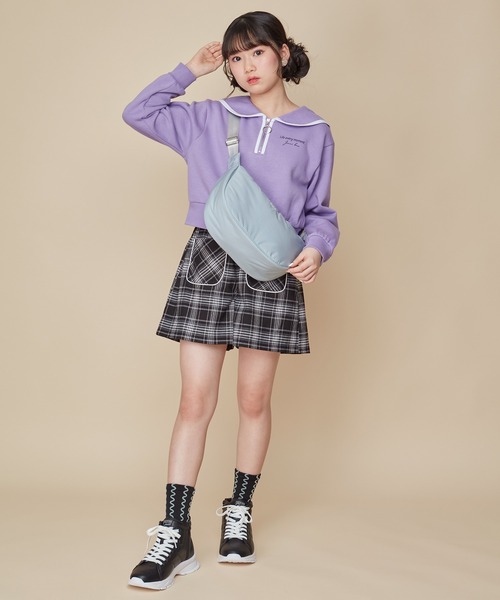 JENNI(ジェニィ)の「シンプルバナナショルダー(ショルダーバッグ・キッズ・サックスブルー/ブラック/アイボリー・F)」の8枚目の写真