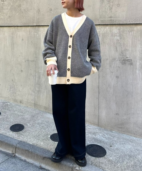 CIAOPANIC TYPY（チャオパニックティピー）の「【ユニセックス】アウトリンキングニットカーディガン（カーディガン/ボレロ・メンズ・チャコールグレー/アイボリー/オレンジ系その他・MEDIUM/LARGE）」の4枚目の写真