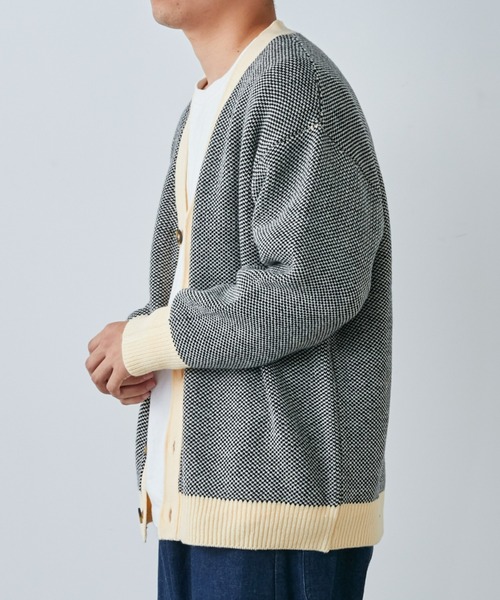 CIAOPANIC TYPY（チャオパニックティピー）の「【ユニセックス】アウトリンキングニットカーディガン（カーディガン/ボレロ・メンズ・チャコールグレー/アイボリー/オレンジ系その他・MEDIUM/LARGE）」の10枚目の写真