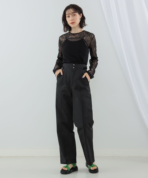 Ray BEAMS(レイビームス)の「Ray BEAMS / カットアウト ベルト パンツ(スラックス・レディース・ブルー/ブラック・1/0)」の6枚目の写真