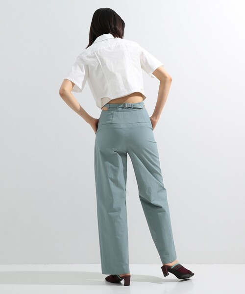 Ray BEAMS(レイビームス)の「Ray BEAMS / カットアウト ベルト パンツ(スラックス・レディース・ブルー/ブラック・1/0)」の18枚目の写真