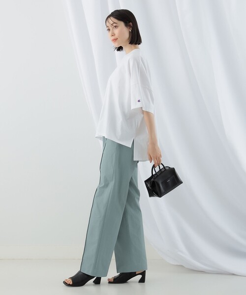 Ray BEAMS(レイビームス)の「Ray BEAMS / カットアウト ベルト パンツ(スラックス・レディース・ブルー/ブラック・1/0)」の21枚目の写真