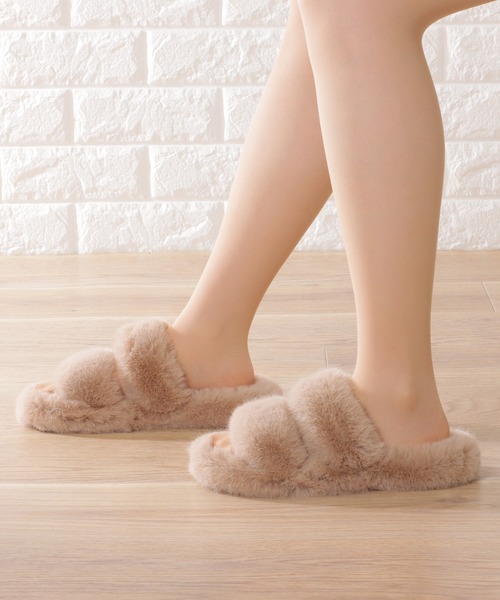 セール】ふわもこ ダブル ストラップ ボリューム ファー サンダル