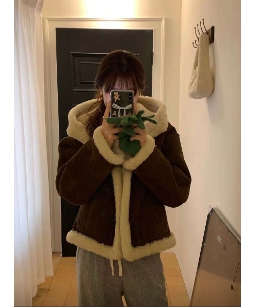 MINS MINIS（ミンスミニス）の「フードムートンジャケット（ムートンコート・レディース・ブラウン系その他/ベージュ系その他・FREE）」の13枚目の写真