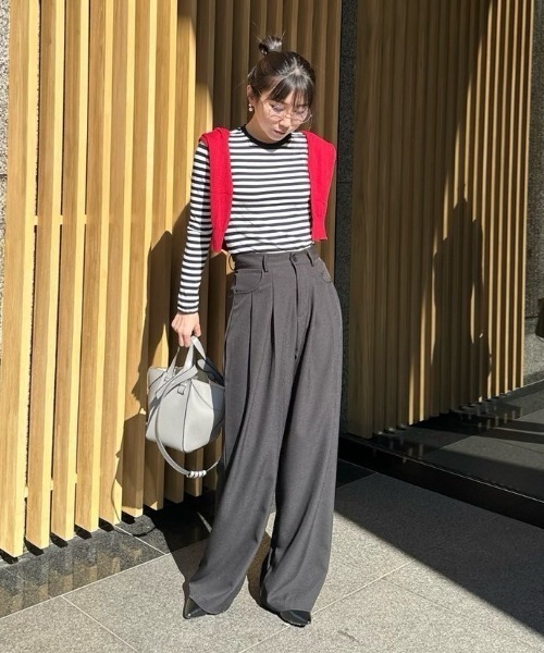 LIENCOEUR（リアンクール）の「タックワイドパンツ（スラックス・レディース・ダークグレー/ブラウン/ブラック/アイボリー・MEDIUM/SMALL）」の6枚目の写真