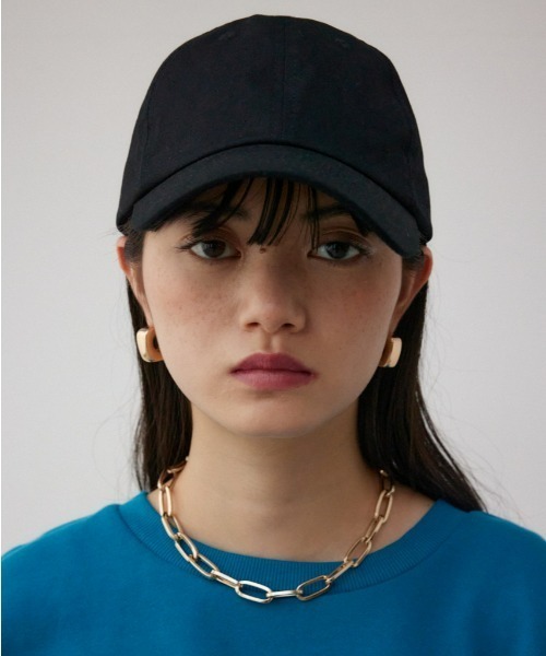 AZUL by moussy（アズールバイマウジー）の「バックロゴキャップ（キャップ・レディース・ブラック/ベージュ・FREE）」の2枚目の写真