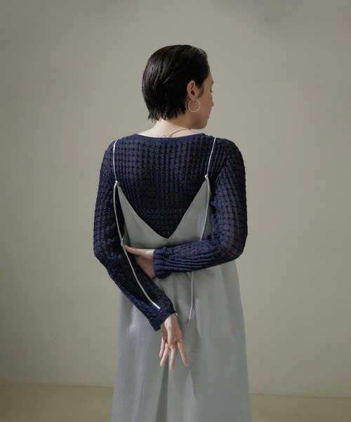 SALON adam et rope'（サロン アダム エ ロペ）の「【WEB限定】2WAYワッシャーサテンキャミワンピース/24SS【洗える】（ワンピース・レディース・ゴールド/ブラック/シルバー・FREE）」の14枚目の写真