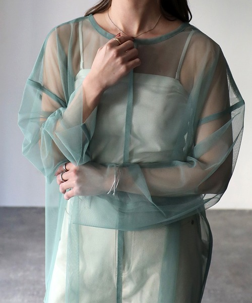 Riberry(リベリー)の「クルーネックオーバーシアートップス(Tシャツ/カットソー・レディース・グレイッシュベージュ/ブラック/ブルー/グレー/オフホワイト/ミント・FREE)」の5枚目の写真