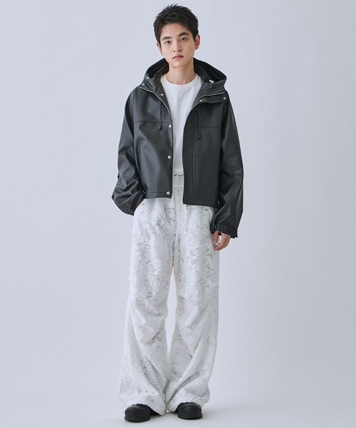 TTT MSW(ティー)の「【TTTMSW/ティー】Hooded laminate jacket(ブルゾン・メンズ・ブラック・L)」の2枚目の写真
