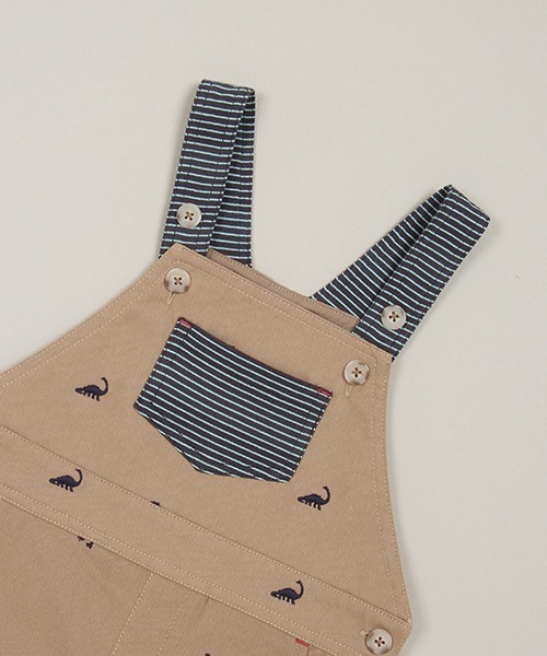 sense of wonder(センスオブワンダー)の「恐竜刺しゅうサロペットパンツ(サロペット/オーバーオール・キッズ・ネイビー/ベージュ・70-80cm/80-90cm)」の5枚目の写真