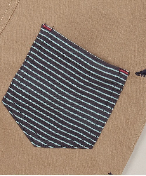 sense of wonder(センスオブワンダー)の「恐竜刺しゅうサロペットパンツ(サロペット/オーバーオール・キッズ・ネイビー/ベージュ・70-80cm/80-90cm)」の10枚目の写真