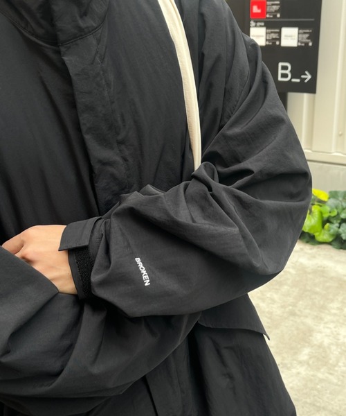 BROKEN BASE(ブロークンベース)の「ナイロンフィールドコート(ナイロンジャケット・メンズ・ネイビー/ブラック・MEDIUM/LARGE)」の11枚目の写真