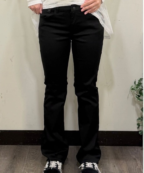 EDWIN（エドウィン）の「【EDWIN】ハタラクロ ブーツカットパンツ (ストレッチツイル / 色あせしにくい / オフィスカジュアル)（その他パンツ・レディース・ブラック・M/L/XL/XS/S）」の16枚目の写真