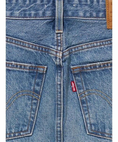 Levi's（リーバイス）の「Levi's/リーバイス RECRAFTED スカート ミディアムインディゴ NOVEL NOTION（デニムスカート・レディース・インディゴブルー・23inch/24inch/25inch/26inch/27inch/28inch）」の3枚目の写真