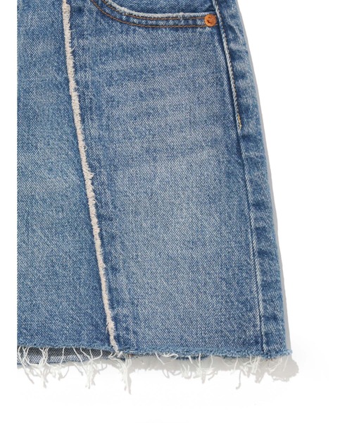 Levi's（リーバイス）の「Levi's/リーバイス RECRAFTED スカート ミディアムインディゴ NOVEL NOTION（デニムスカート・レディース・インディゴブルー・23inch/24inch/25inch/26inch/27inch/28inch）」の4枚目の写真