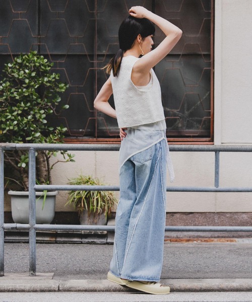 KBF（ケイビーエフ）の「ボンディングレースベスト（ベスト・レディース・オフホワイト/ブラック・ONE）」の10枚目の写真