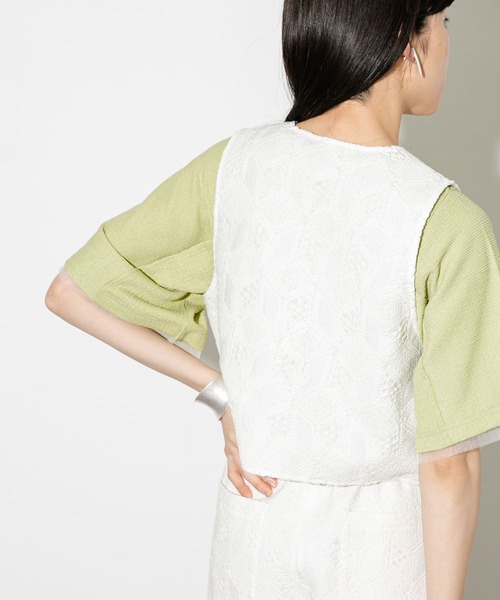 KBF（ケイビーエフ）の「ボンディングレースベスト（ベスト・レディース・オフホワイト/ブラック・ONE）」の13枚目の写真