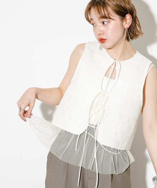 KBF（ケイビーエフ）の「ボンディングレースベスト（ベスト・レディース・オフホワイト/ブラック・ONE）」の16枚目の写真